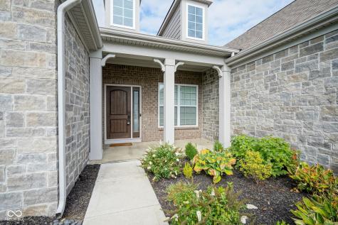 6642 Clearwood Drive Brownsburg IN 46112
