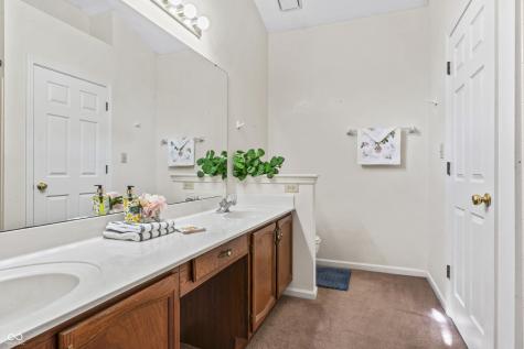 10816 Oyster Bay Court Indianapolis IN 46236