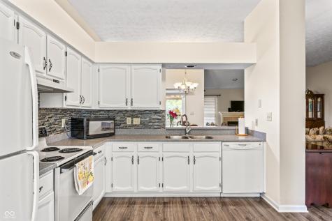10816 Oyster Bay Court Indianapolis IN 46236