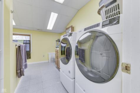 1000 Leisure Lane Greenwood IN 46142