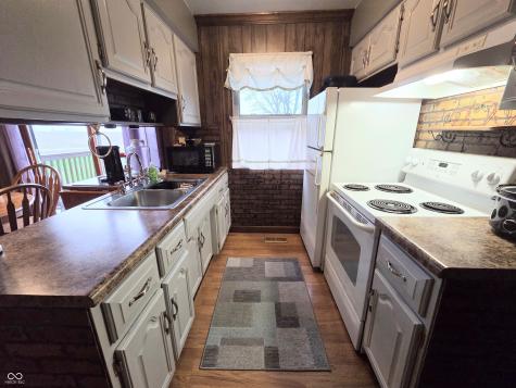 2740 E 250 S Shelbyville IN 46176