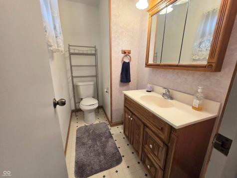 2740 E 250 S Shelbyville IN 46176