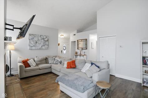 6710 Limerick Court Indianapolis IN 46250