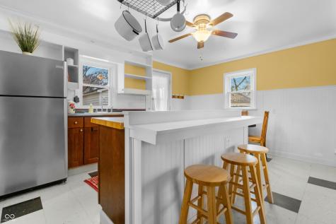 1825 Lee Street Columbus IN 47201