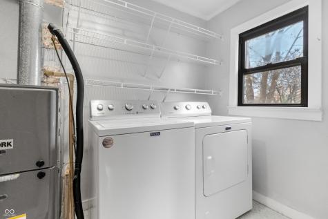 1825 Lee Street Columbus IN 47201