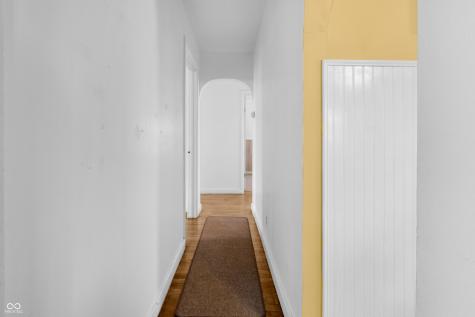 1825 Lee Street Columbus IN 47201