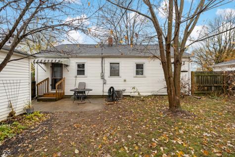 1825 Lee Street Columbus IN 47201