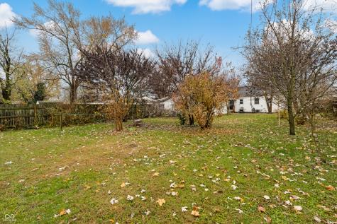 1825 Lee Street Columbus IN 47201