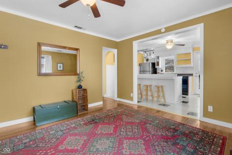 1825 Lee Street Columbus IN 47201