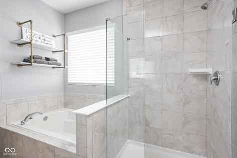 8850 Wicklow Way Brownsburg IN 46112