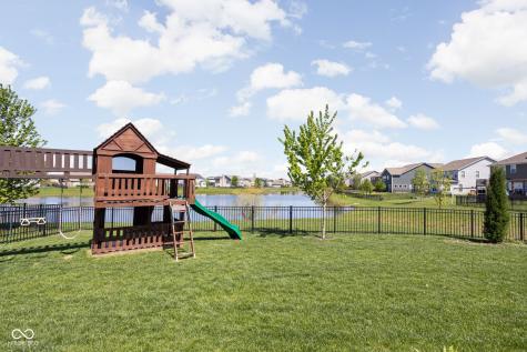 8850 Wicklow Way Brownsburg IN 46112