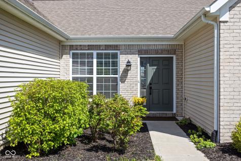 8850 Wicklow Way Brownsburg IN 46112