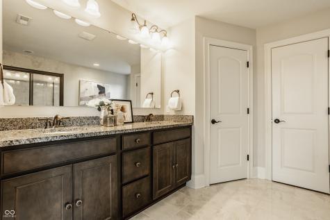 4428 Voyageur Way Carmel IN 46074