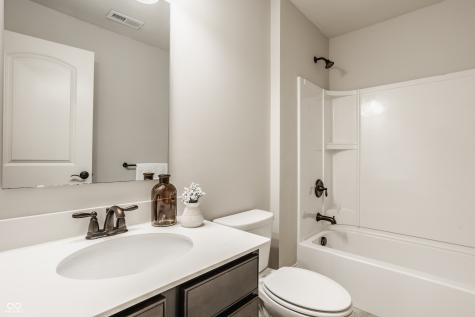 4428 Voyageur Way Carmel IN 46074