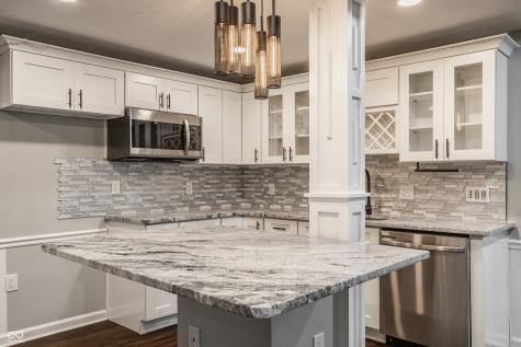 4428 Voyageur Way Carmel IN 46074