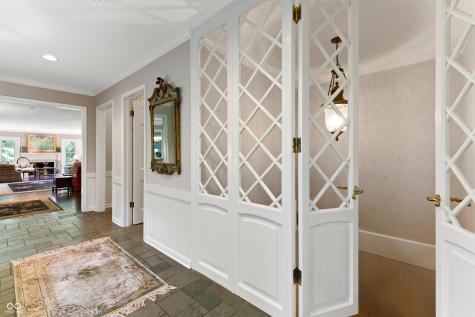 412 Pine Drive Indianapolis IN 46260