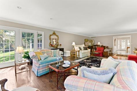 412 Pine Drive Indianapolis IN 46260