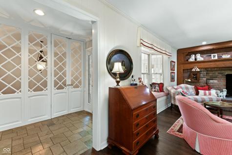 412 Pine Drive Indianapolis IN 46260