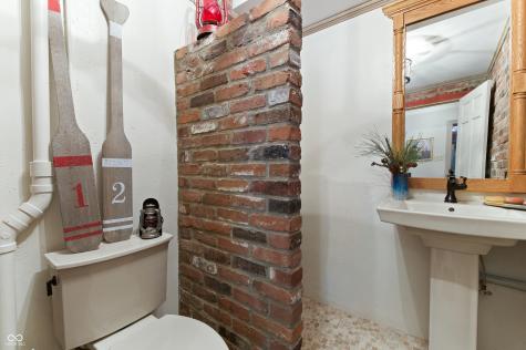 412 Pine Drive Indianapolis IN 46260