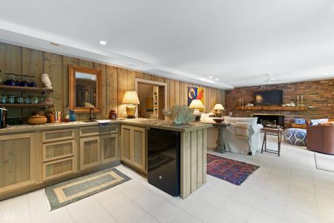 412 Pine Drive Indianapolis IN 46260