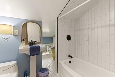 412 Pine Drive Indianapolis IN 46260