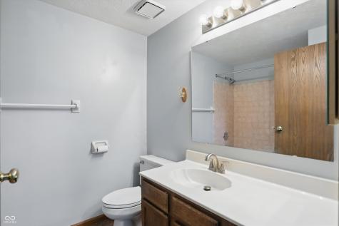 5847 Democracy Drive Indianapolis IN 46254