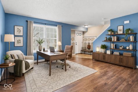 2295 Lakecrest Drive Columbus IN 47201