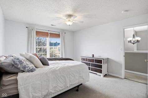 2295 Lakecrest Drive Columbus IN 47201