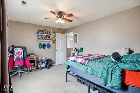 2295 Lakecrest Drive Columbus IN 47201