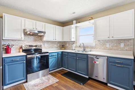 2295 Lakecrest Drive Columbus IN 47201