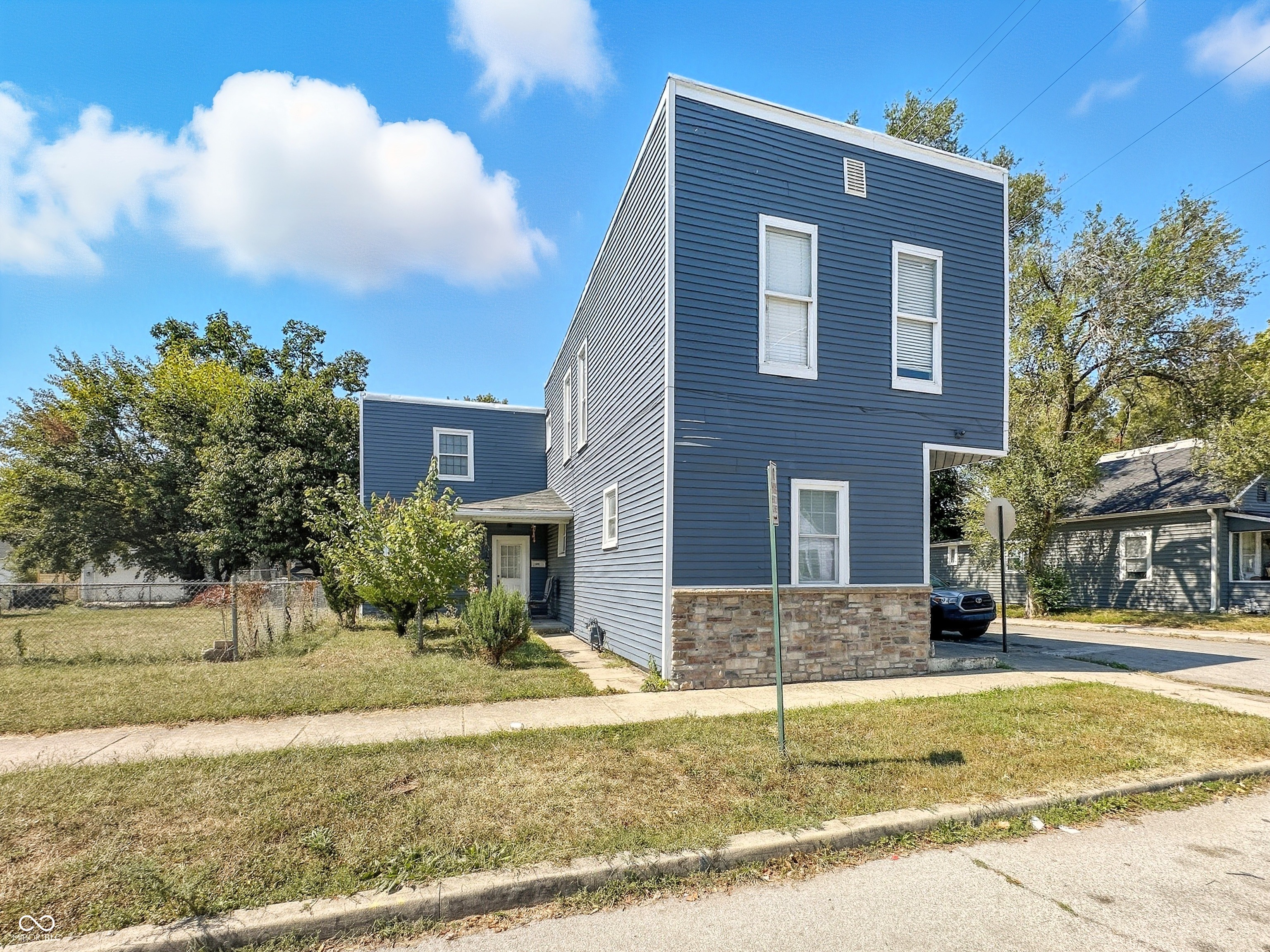 1902 S Delaware Street Indianapolis IN 46225