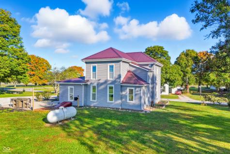 315 W Main Street Newtown IN 47969