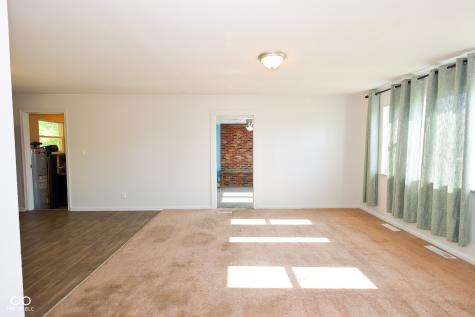 664 N County Road 800 E Avon IN 46123