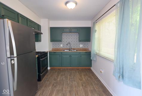 664 N County Road 800 E Avon IN 46123