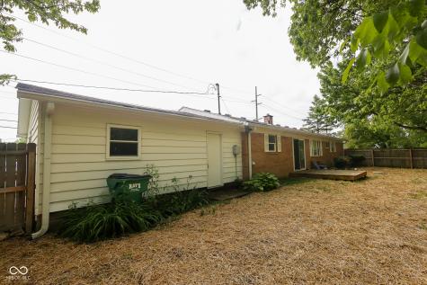 664 N County Road 800 E Avon IN 46123