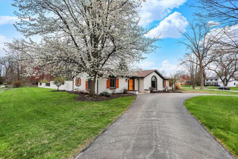 6303 Lands End Lane Indianapolis IN 46220