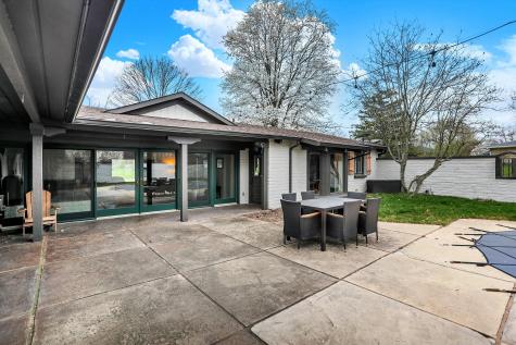 6303 Lands End Lane Indianapolis IN 46220