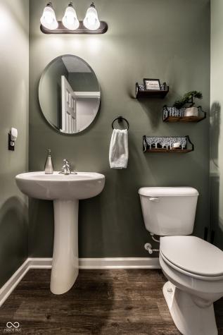 9818 April Rose Drive Fishers IN 46040