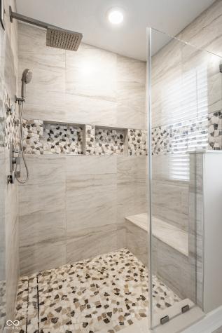 9818 April Rose Drive Fishers IN 46040