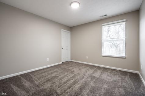 9818 April Rose Drive Fishers IN 46040