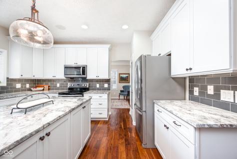 4244 Sedge Court Zionsville IN 46077