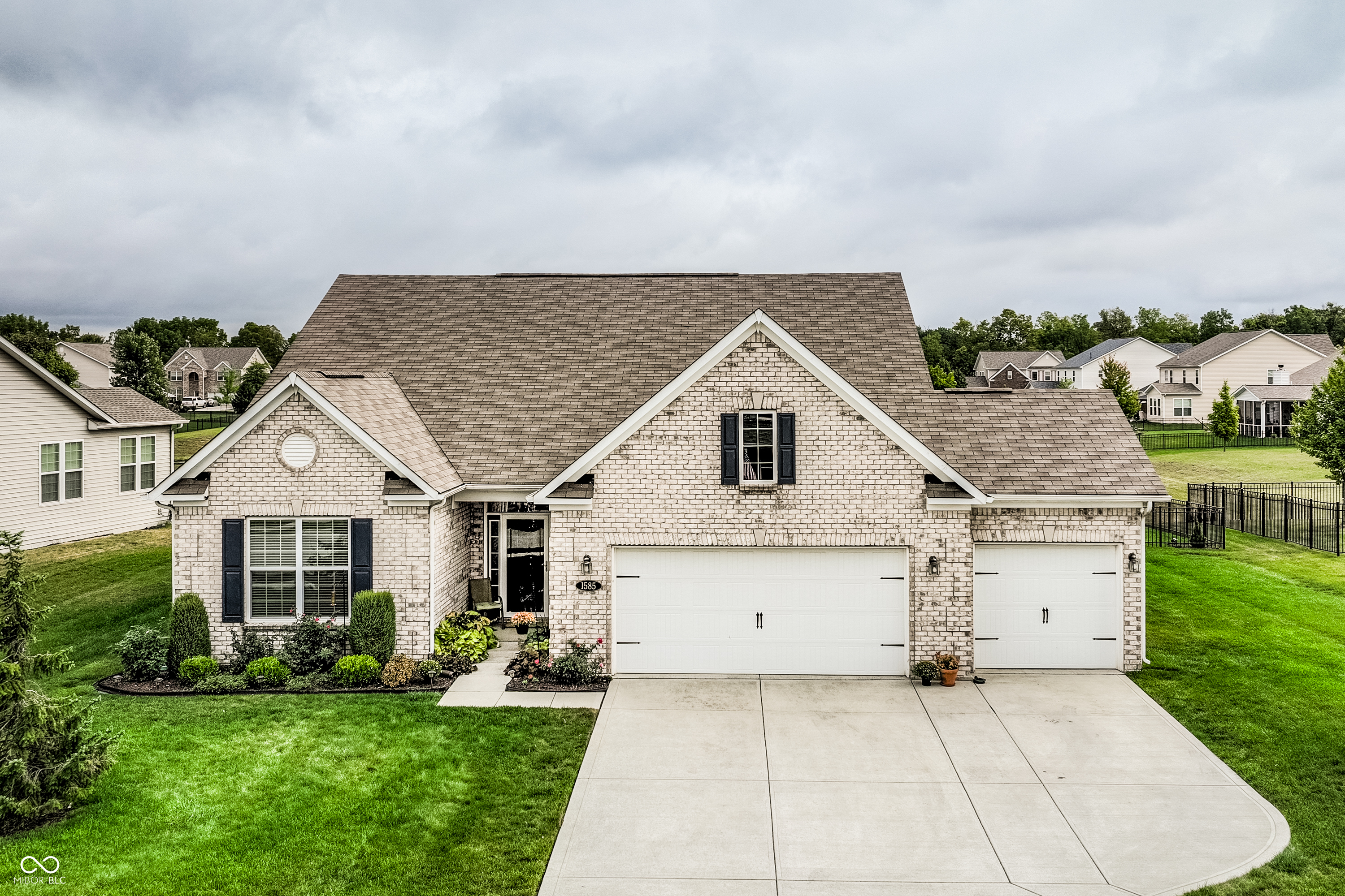 1585 Sussex Drive Avon IN 46123