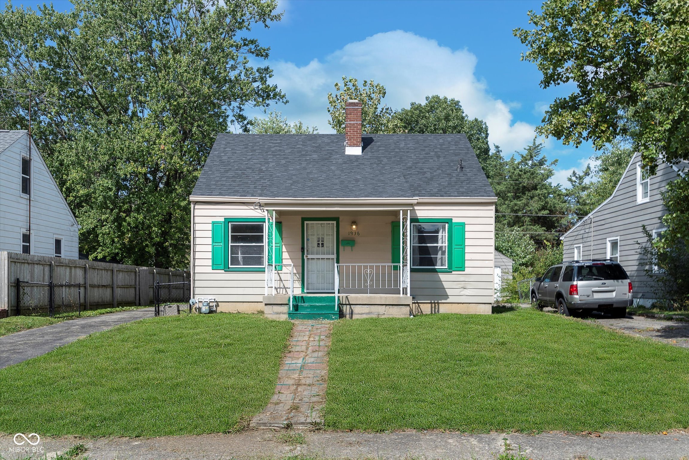 1936 Glenridge Drive Indianapolis IN 46218