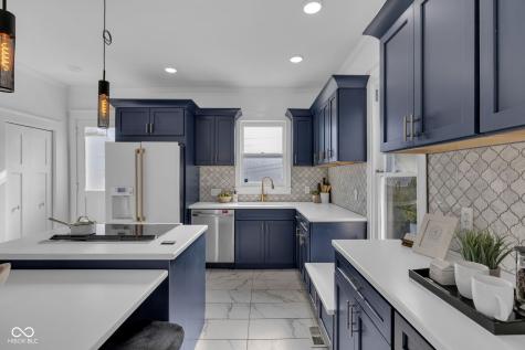 115 Charlotte Place Indianapolis IN 46202