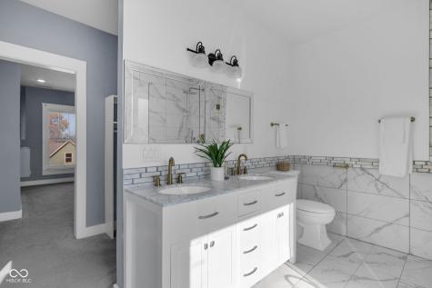 115 Charlotte Place Indianapolis IN 46202