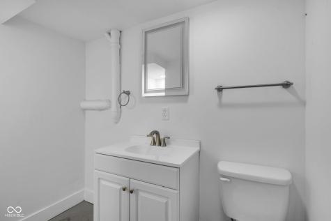115 Charlotte Place Indianapolis IN 46202
