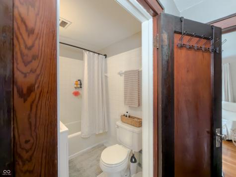 5251 E 11th Street Indianapolis IN 46219
