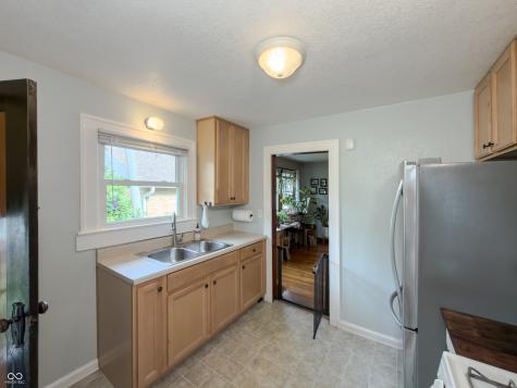 5251 E 11th Street Indianapolis IN 46219