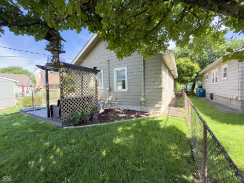 5251 E 11th Street Indianapolis IN 46219