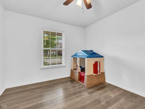 8648 Wheatfield Drive Indianapolis IN 46113